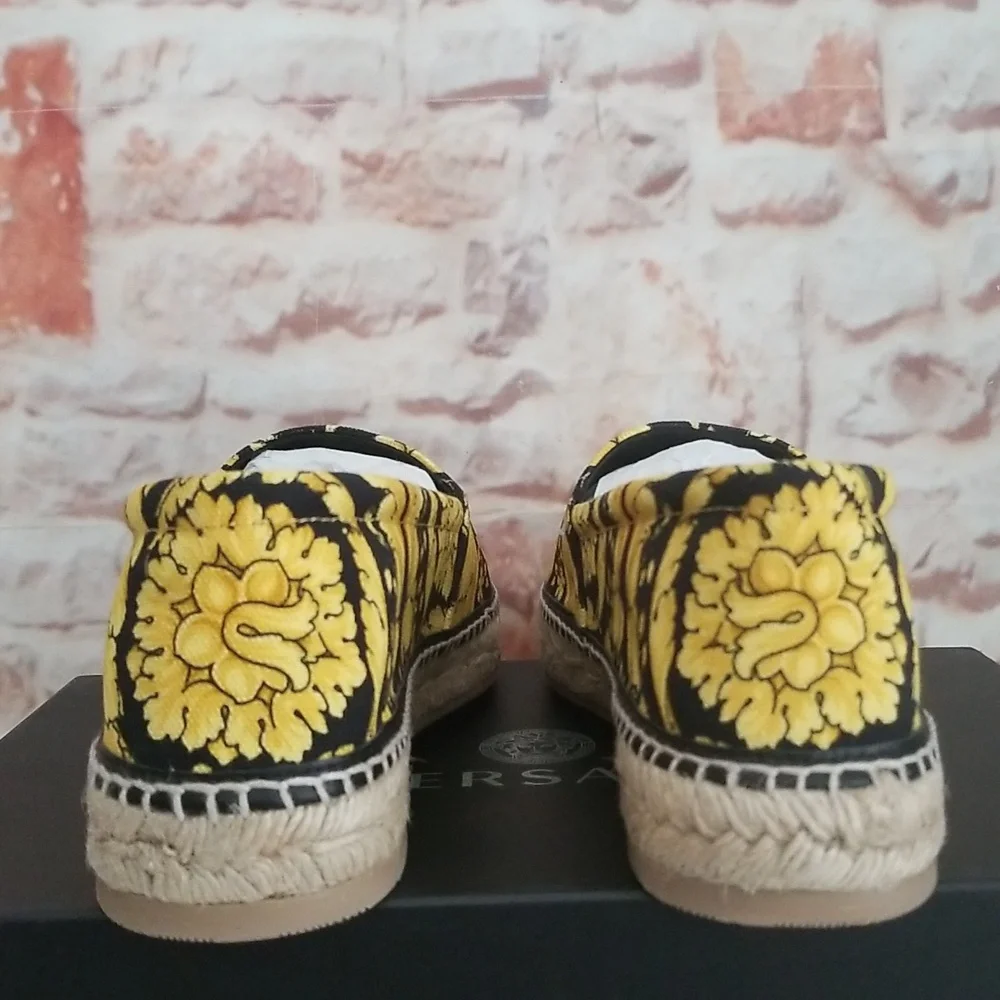 New Versace Barocco-Print Canvas Espadrilles - Picture 5 of 10